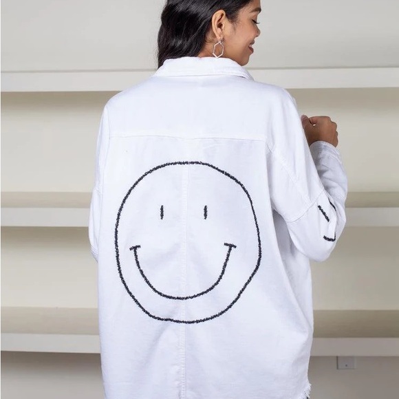 ELAN smiley face utility style shacket - Picture 2 of 6